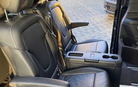 Mercedes-Benz V-Класс, 2019 год, 3 900 000 рублей, 11 фотография