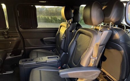 Mercedes-Benz V-Класс, 2019 год, 3 900 000 рублей, 15 фотография