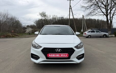 Hyundai Solaris II рестайлинг, 2019 год, 949 900 рублей, 4 фотография