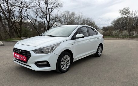 Hyundai Solaris II рестайлинг, 2019 год, 949 900 рублей, 3 фотография