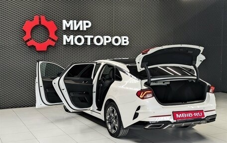 KIA K5, 2021 год, 3 100 000 рублей, 9 фотография