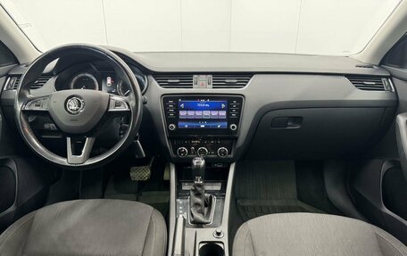 Skoda Octavia, 2019 год, 1 880 000 рублей, 12 фотография