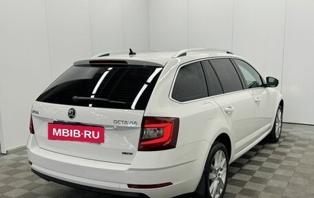 Skoda Octavia, 2019 год, 1 880 000 рублей, 5 фотография