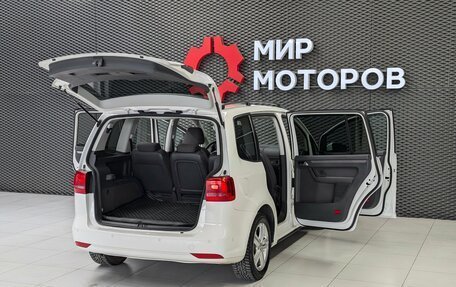 Volkswagen Touran III, 2011 год, 1 150 000 рублей, 7 фотография