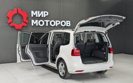 Volkswagen Touran III, 2011 год, 1 150 000 рублей, 9 фотография