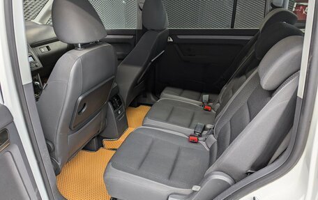 Volkswagen Touran III, 2011 год, 1 150 000 рублей, 13 фотография