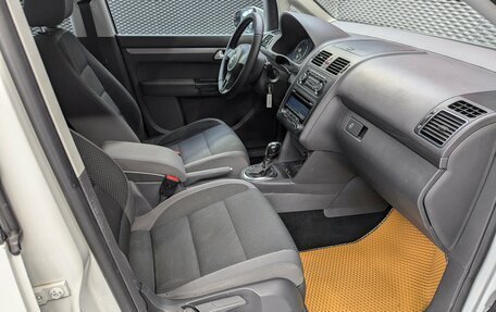 Volkswagen Touran III, 2011 год, 1 150 000 рублей, 17 фотография