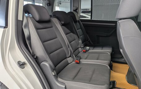 Volkswagen Touran III, 2011 год, 1 150 000 рублей, 16 фотография