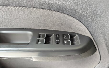 Volkswagen Touran III, 2011 год, 1 150 000 рублей, 27 фотография