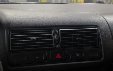 Volkswagen Golf IV, 2003 год, 349 000 рублей, 9 фотография