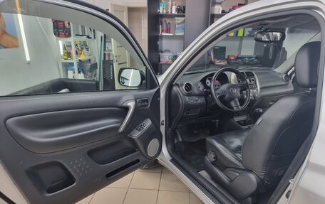 Toyota RAV4, 2004 год, 1 200 000 рублей, 12 фотография