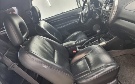 Toyota RAV4, 2004 год, 1 200 000 рублей, 16 фотография