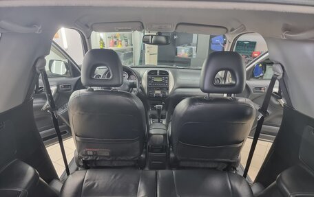 Toyota RAV4, 2004 год, 1 200 000 рублей, 22 фотография