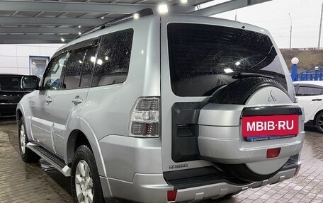 Mitsubishi Pajero IV, 2014 год, 2 449 000 рублей, 3 фотография