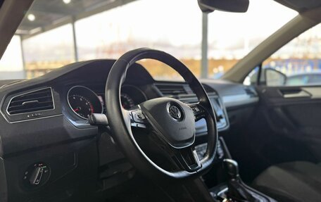 Volkswagen Tiguan II, 2017 год, 2 349 000 рублей, 13 фотография