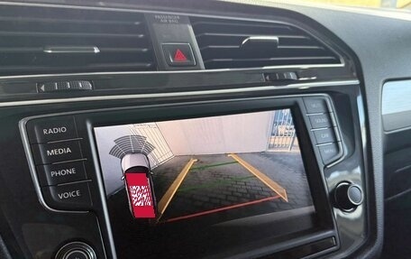 Volkswagen Tiguan II, 2017 год, 2 349 000 рублей, 16 фотография