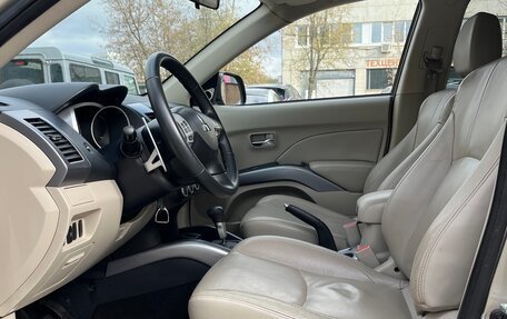 Mitsubishi Outlander III рестайлинг 3, 2007 год, 1 150 000 рублей, 10 фотография