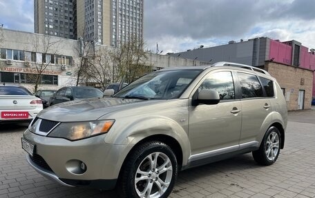 Mitsubishi Outlander III рестайлинг 3, 2007 год, 1 150 000 рублей, 4 фотография