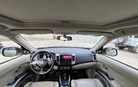 Mitsubishi Outlander III рестайлинг 3, 2007 год, 1 150 000 рублей, 16 фотография