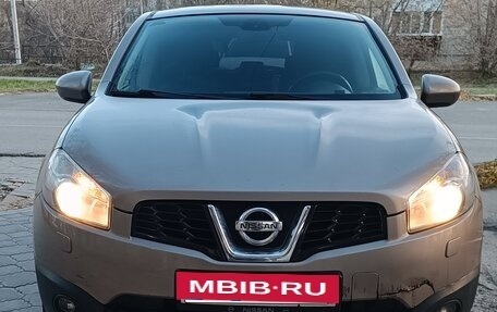 Nissan Qashqai, 2010 год, 940 000 рублей, 2 фотография