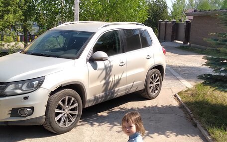 Volkswagen Tiguan I, 2011 год, 980 000 рублей, 9 фотография