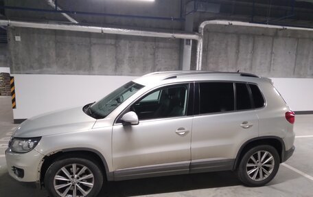 Volkswagen Tiguan I, 2011 год, 980 000 рублей, 6 фотография