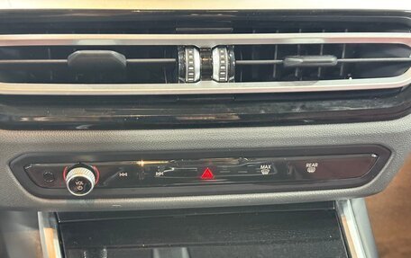 BMW 3 серия, 2023 год, 3 660 000 рублей, 13 фотография