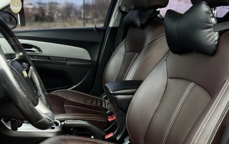 Chevrolet Cruze II, 2013 год, 670 000 рублей, 9 фотография