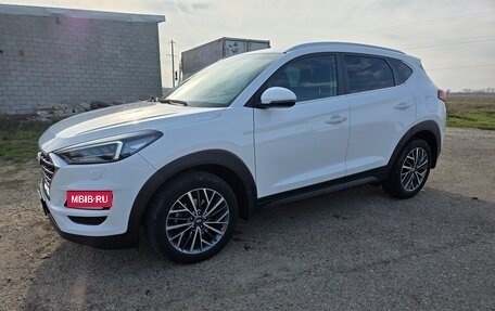 Hyundai Tucson III, 2019 год, 2 200 000 рублей, 2 фотография