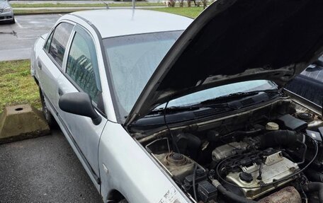 Mitsubishi Carisma I, 2002 год, 100 000 рублей, 5 фотография