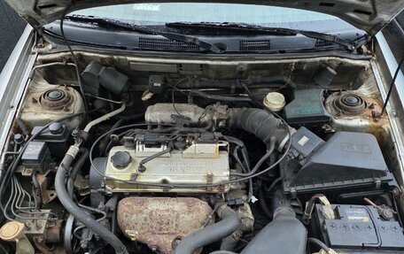 Mitsubishi Carisma I, 2002 год, 100 000 рублей, 6 фотография