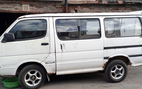 Toyota HiAce H100, 1992 год, 350 000 рублей, 1 фотография