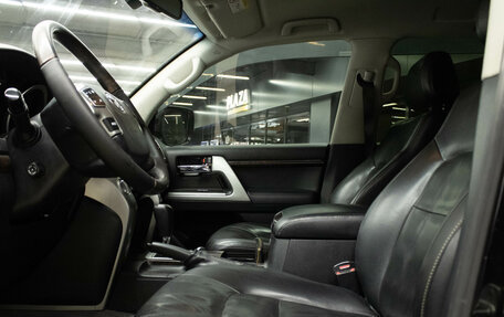 Toyota Land Cruiser 200, 2013 год, 2 999 000 рублей, 11 фотография