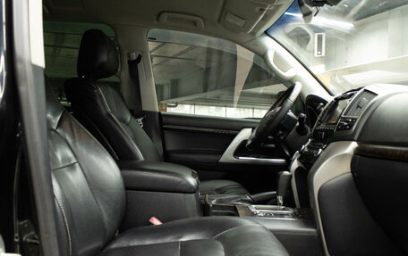 Toyota Land Cruiser 200, 2013 год, 2 999 000 рублей, 12 фотография