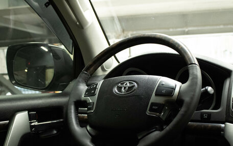 Toyota Land Cruiser 200, 2013 год, 2 999 000 рублей, 8 фотография