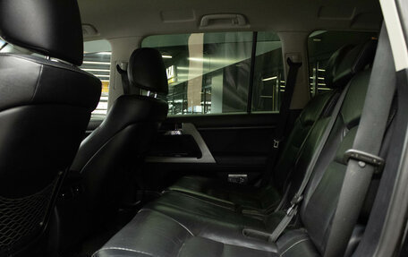 Toyota Land Cruiser 200, 2013 год, 2 999 000 рублей, 13 фотография