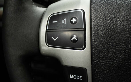 Toyota Land Cruiser 200, 2013 год, 2 999 000 рублей, 20 фотография