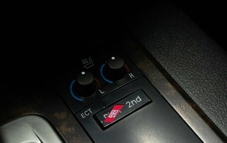 Toyota Land Cruiser 200, 2013 год, 2 999 000 рублей, 29 фотография