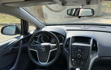 Opel Astra J, 2013 год, 800 000 рублей, 8 фотография