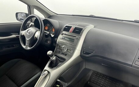 Toyota Auris II, 2008 год, 700 000 рублей, 13 фотография