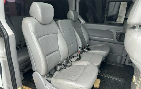 Hyundai Grand Starex Grand Starex I рестайлинг 2, 2019 год, 3 499 000 рублей, 18 фотография