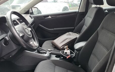 Volkswagen Jetta VI, 2012 год, 800 000 рублей, 6 фотография