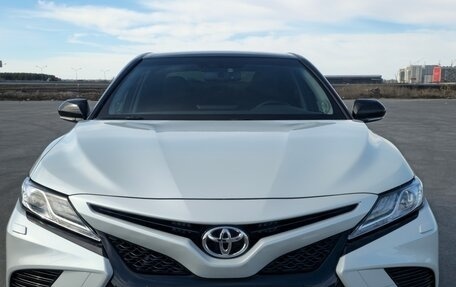 Toyota Camry, 2021 год, 5 990 000 рублей, 2 фотография