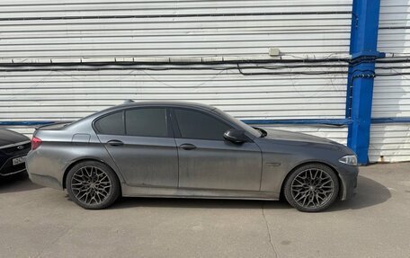 BMW 5 серия, 2015 год, 2 600 000 рублей, 4 фотография