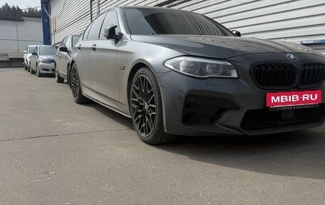 BMW 5 серия, 2015 год, 2 600 000 рублей, 9 фотография