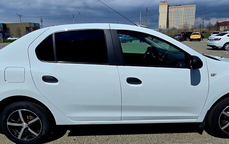 Renault Logan II, 2017 год, 757 000 рублей, 4 фотография