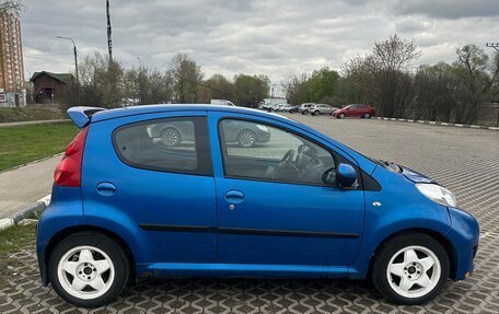 Peugeot 107 I рестайлинг, 2010 год, 300 000 рублей, 7 фотография