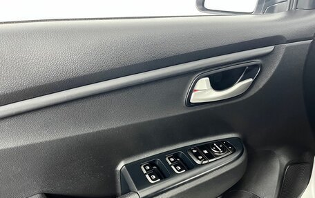 KIA Rio IV, 2018 год, 1 470 000 рублей, 12 фотография