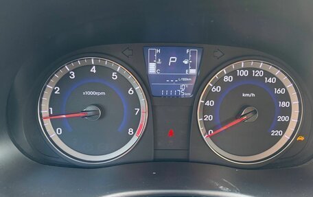 Hyundai Solaris II рестайлинг, 2014 год, 1 020 000 рублей, 14 фотография