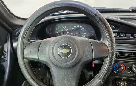 Chevrolet Niva I рестайлинг, 2015 год, 592 000 рублей, 11 фотография